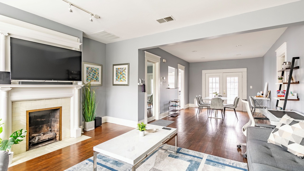 Photo of Bedroom in Oak Lawn
