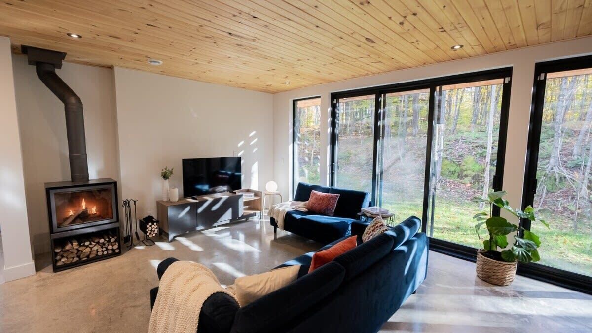 Photo of Livingroom in Eastman