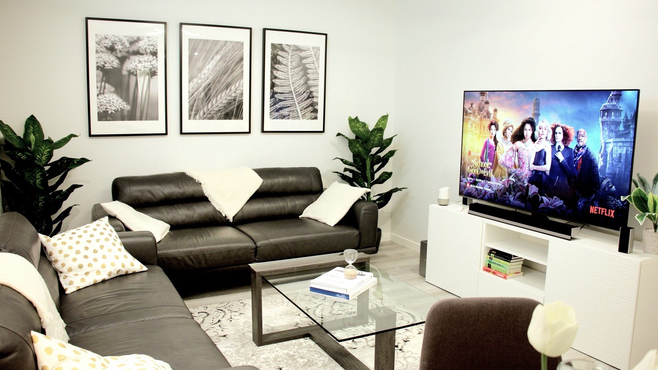 Photo of Livingroom in Southeast Calgary