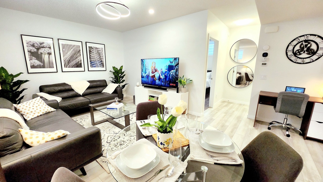 Photo of Livingroom in Southeast Calgary