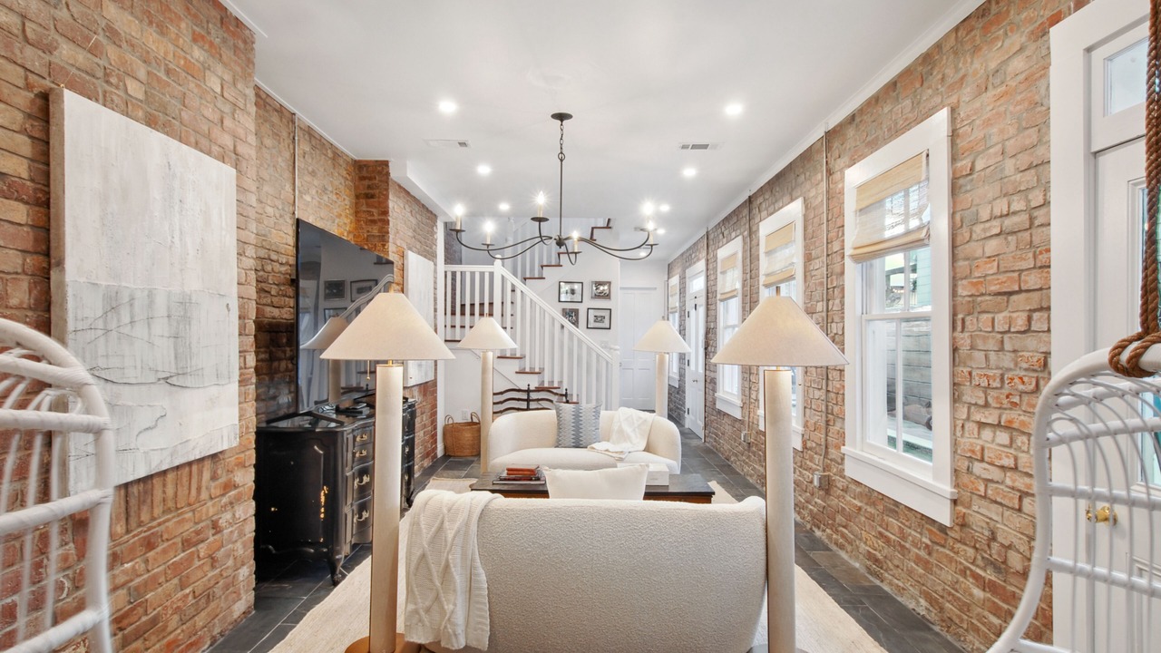 Photo of Livingroom in Lower Garden District