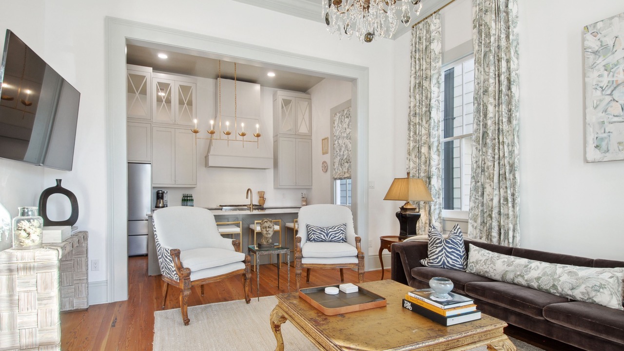 Photo of Livingroom in Lower Garden District