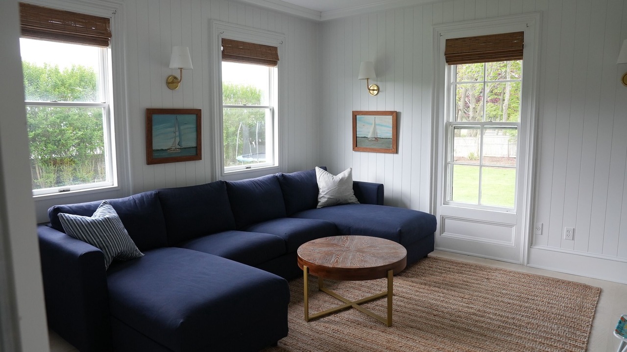 Photo of Livingroom in Orient Point