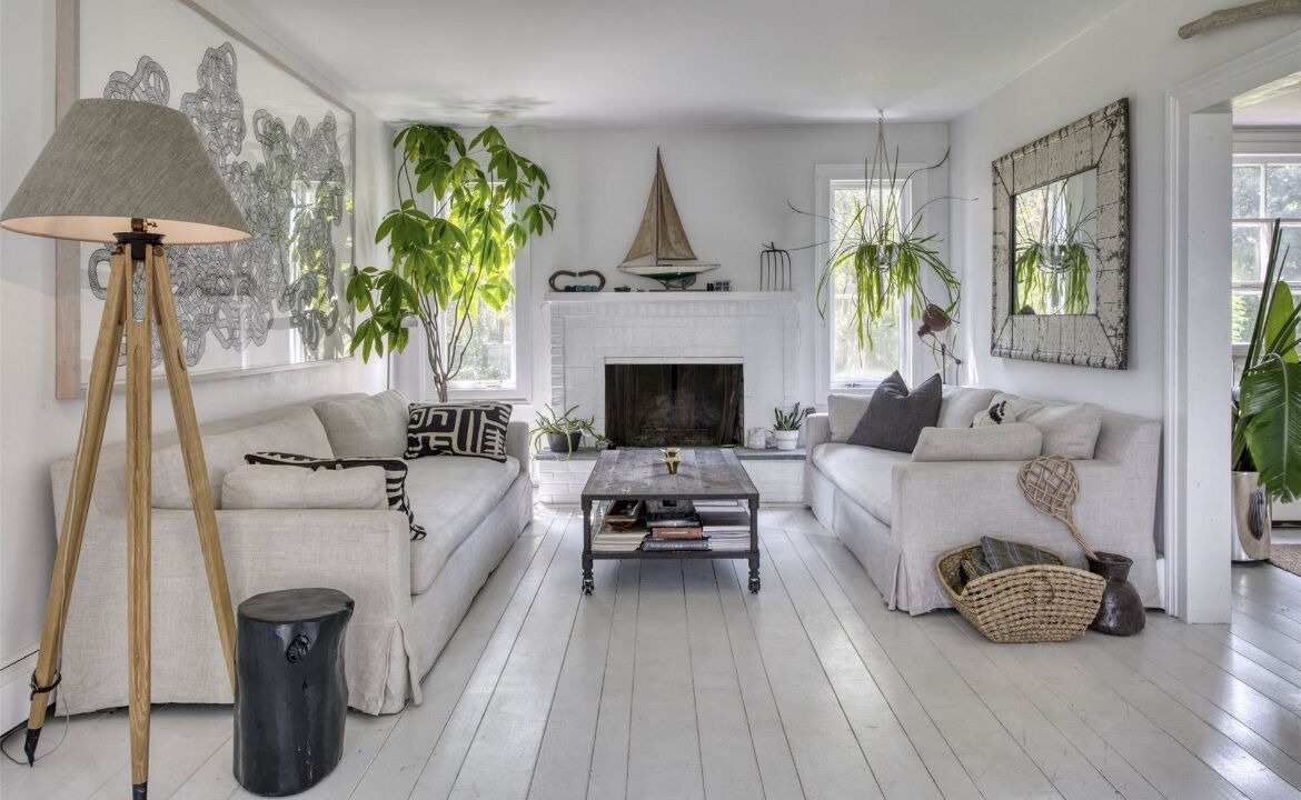 Photo of Livingroom in Orient Point