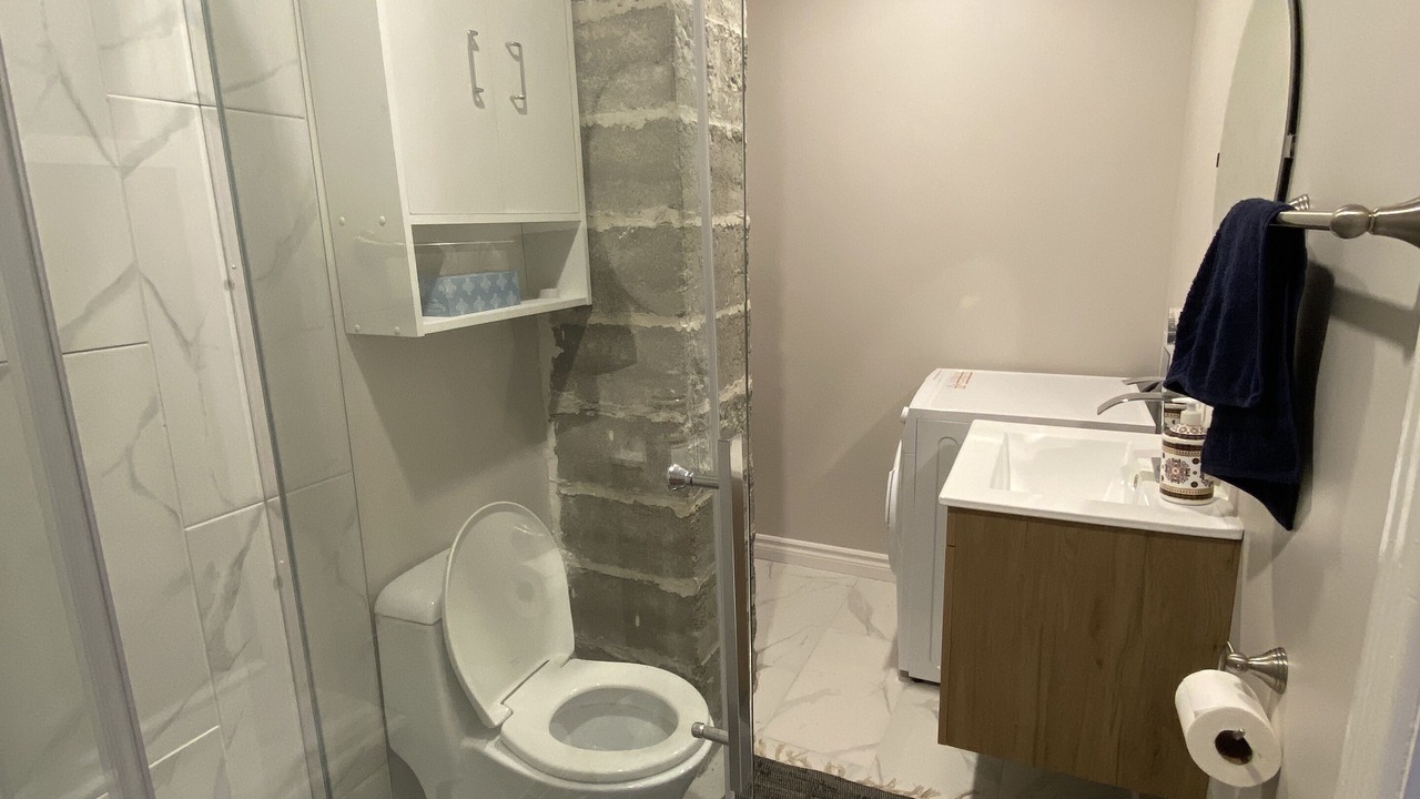 Photo of Bathroom in LaSalle