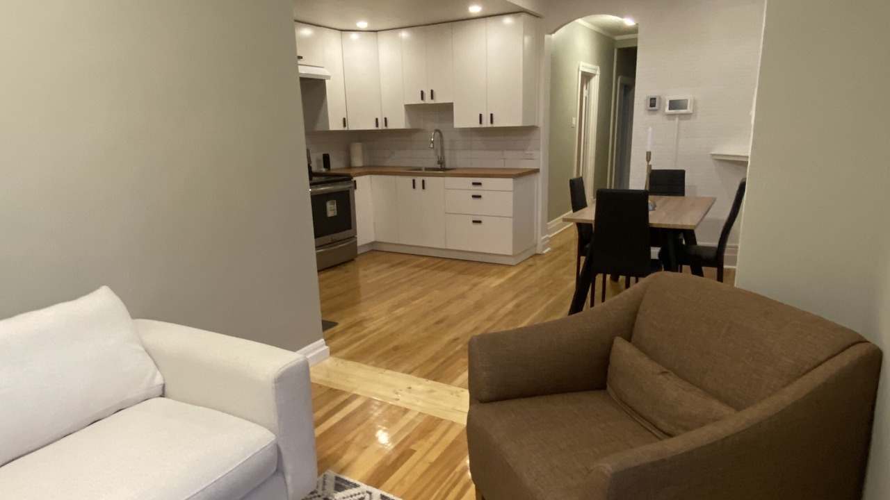 Photo of Livingroom in LaSalle