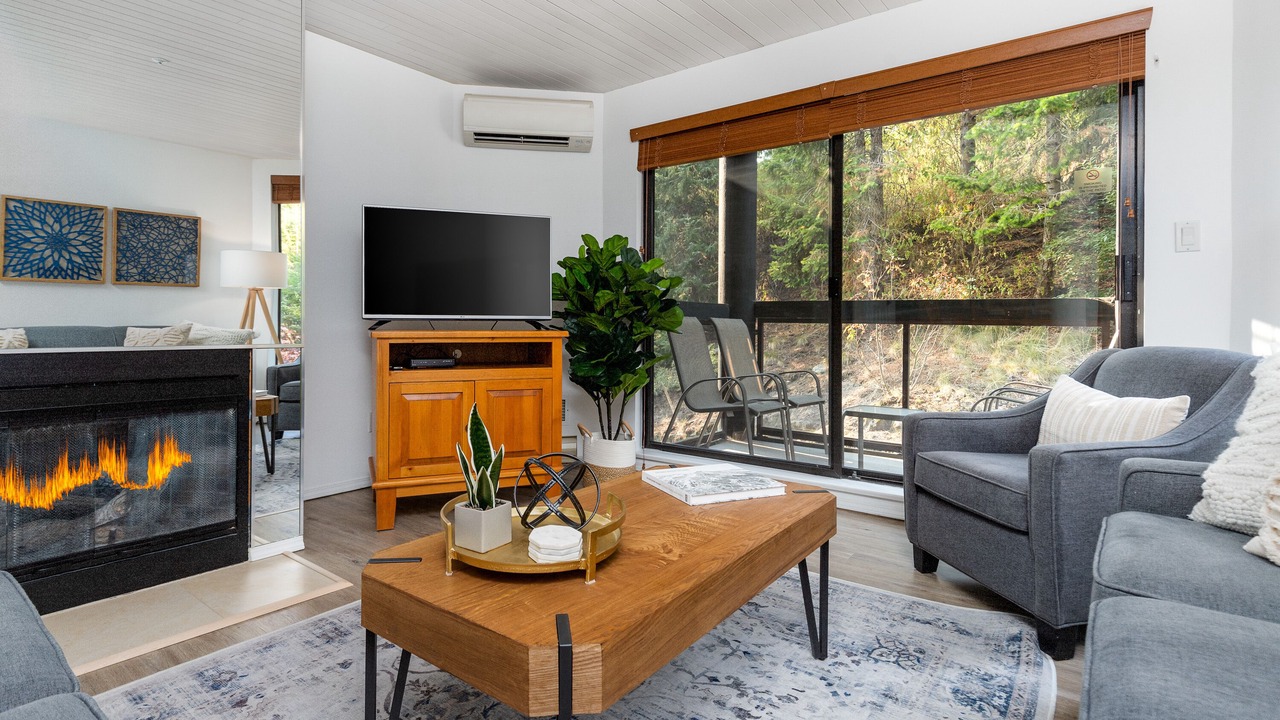 Photo of Livingroom in Blueberry Hill