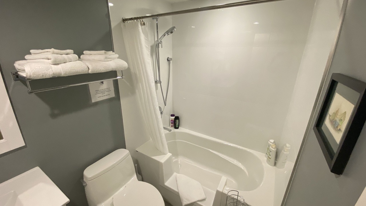 Photo of Bathroom in Lower Lonsdale