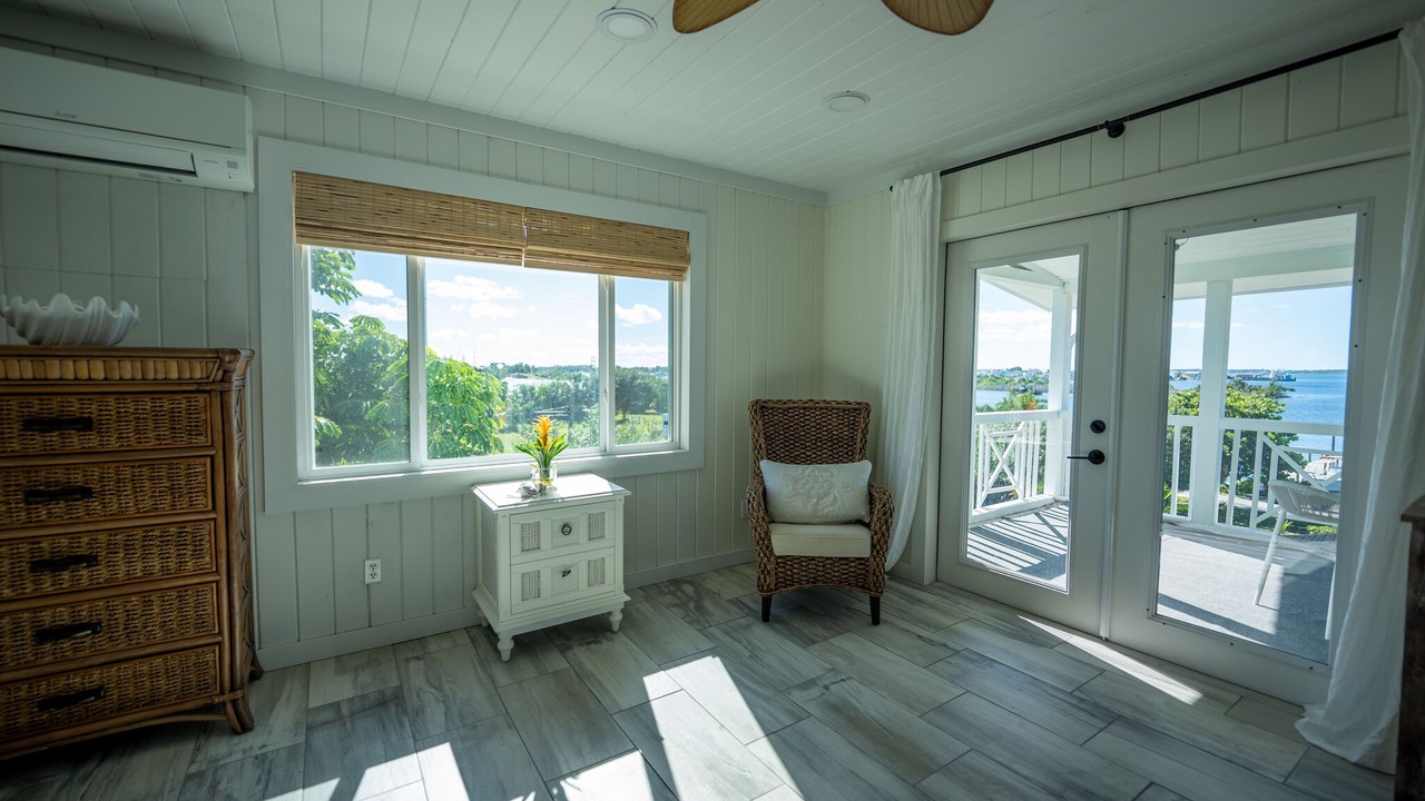 Photo of Bedroom in Treasure Cay
