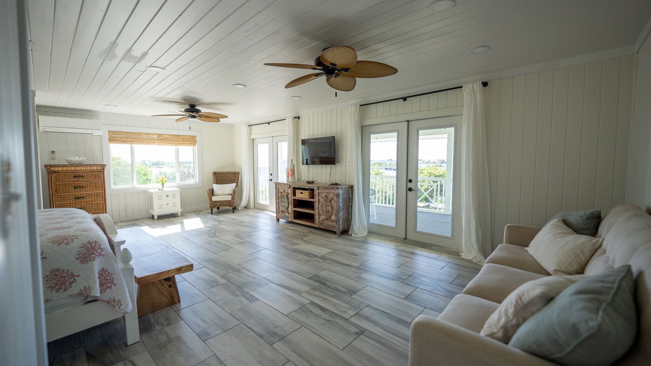 Photo of Bedroom in Treasure Cay