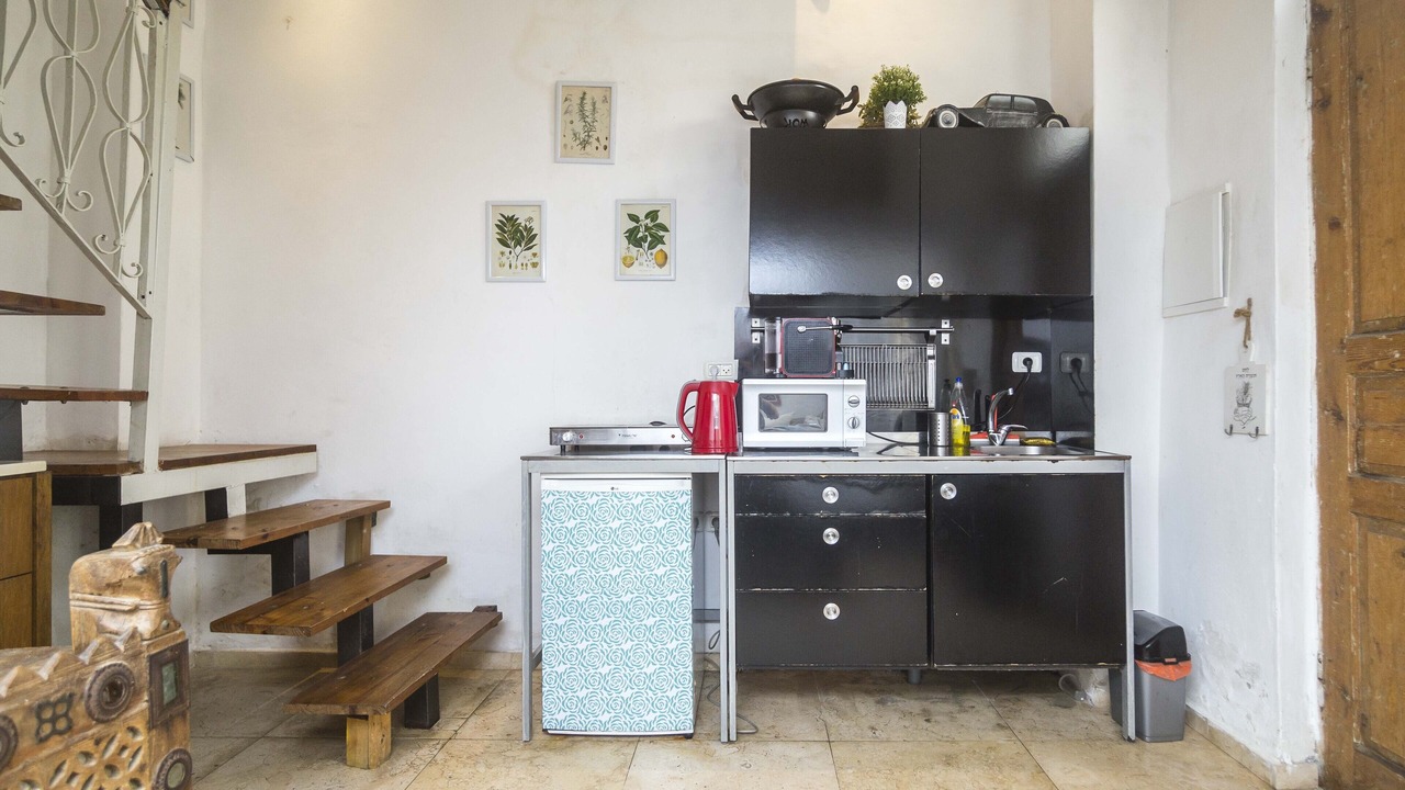 Photo of Kitchen in Kerem HaTeimanim