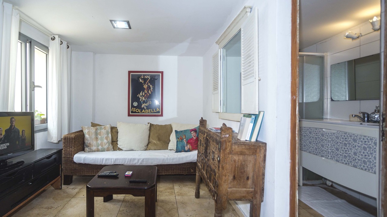 Photo of Livingroom in Kerem HaTeimanim