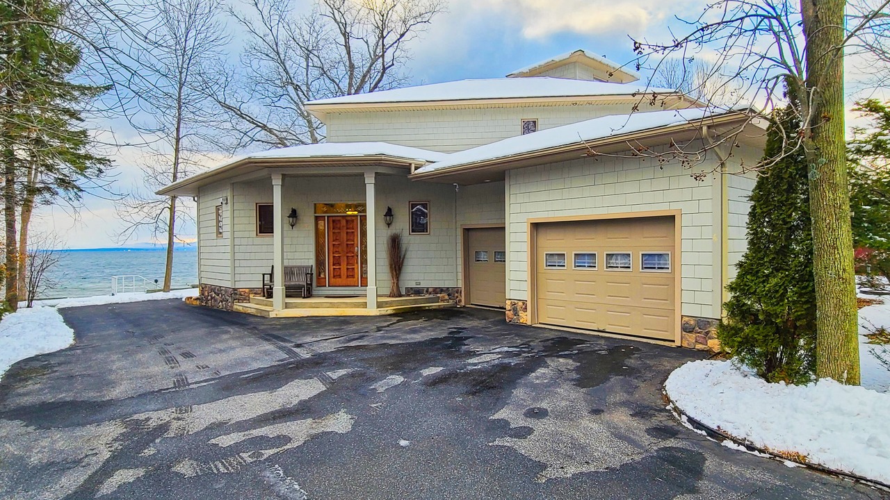 Photo of Outdoor in Malletts Bay