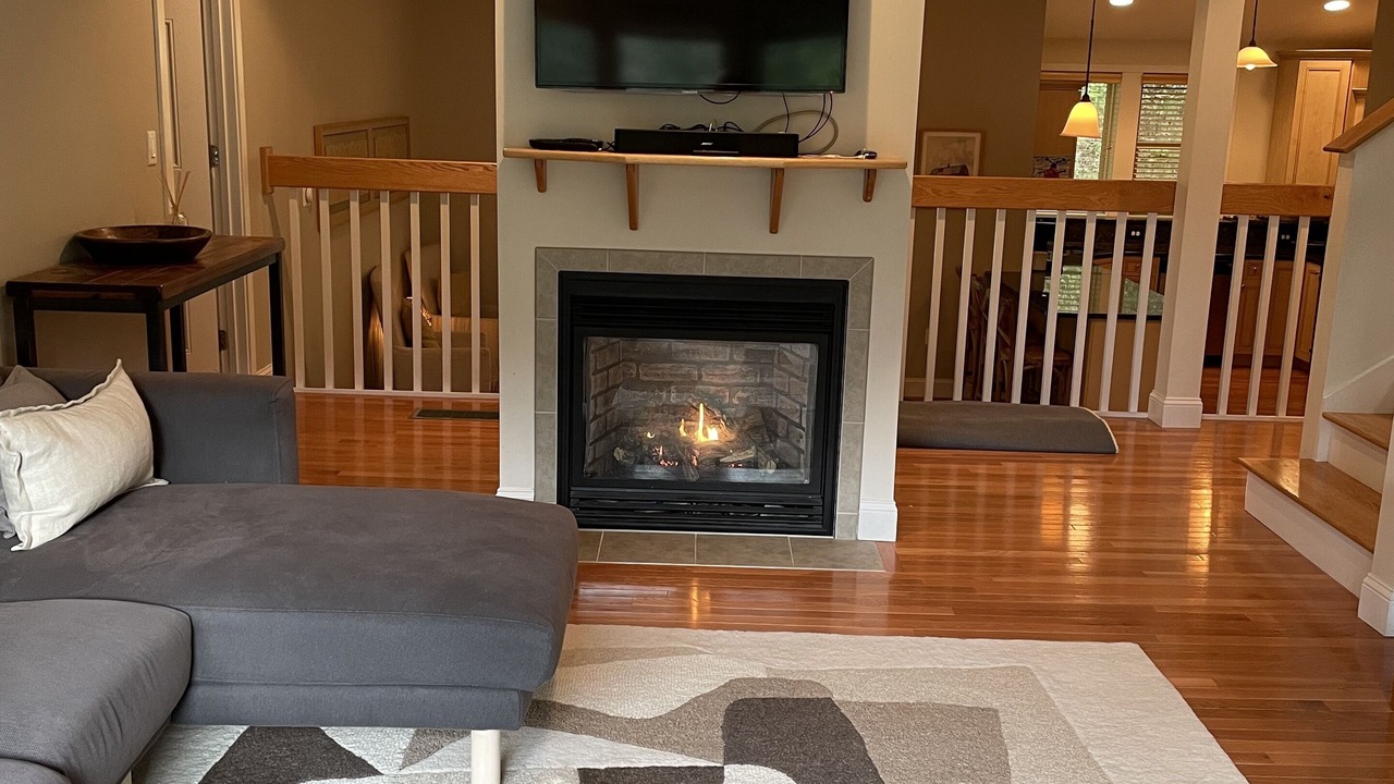 Photo of Livingroom in West Hartford