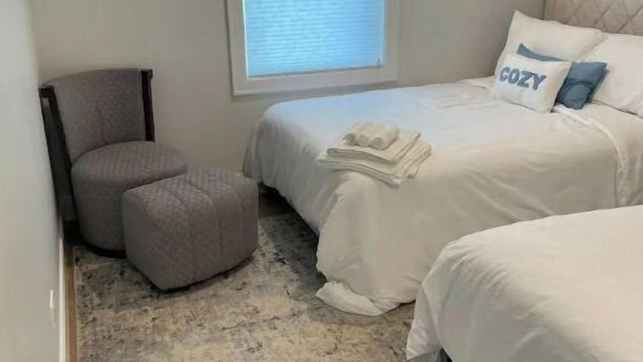 Photo of Bedroom in Oakland