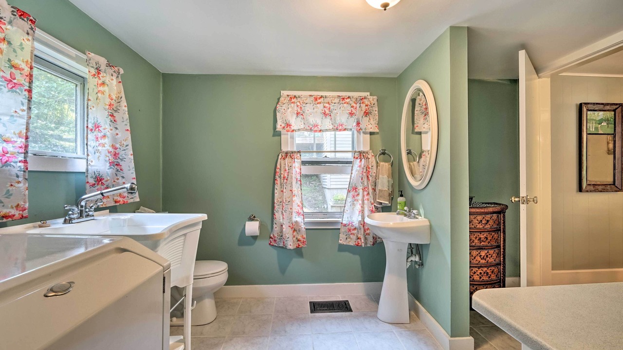 Photo of Bathroom in Londonderry