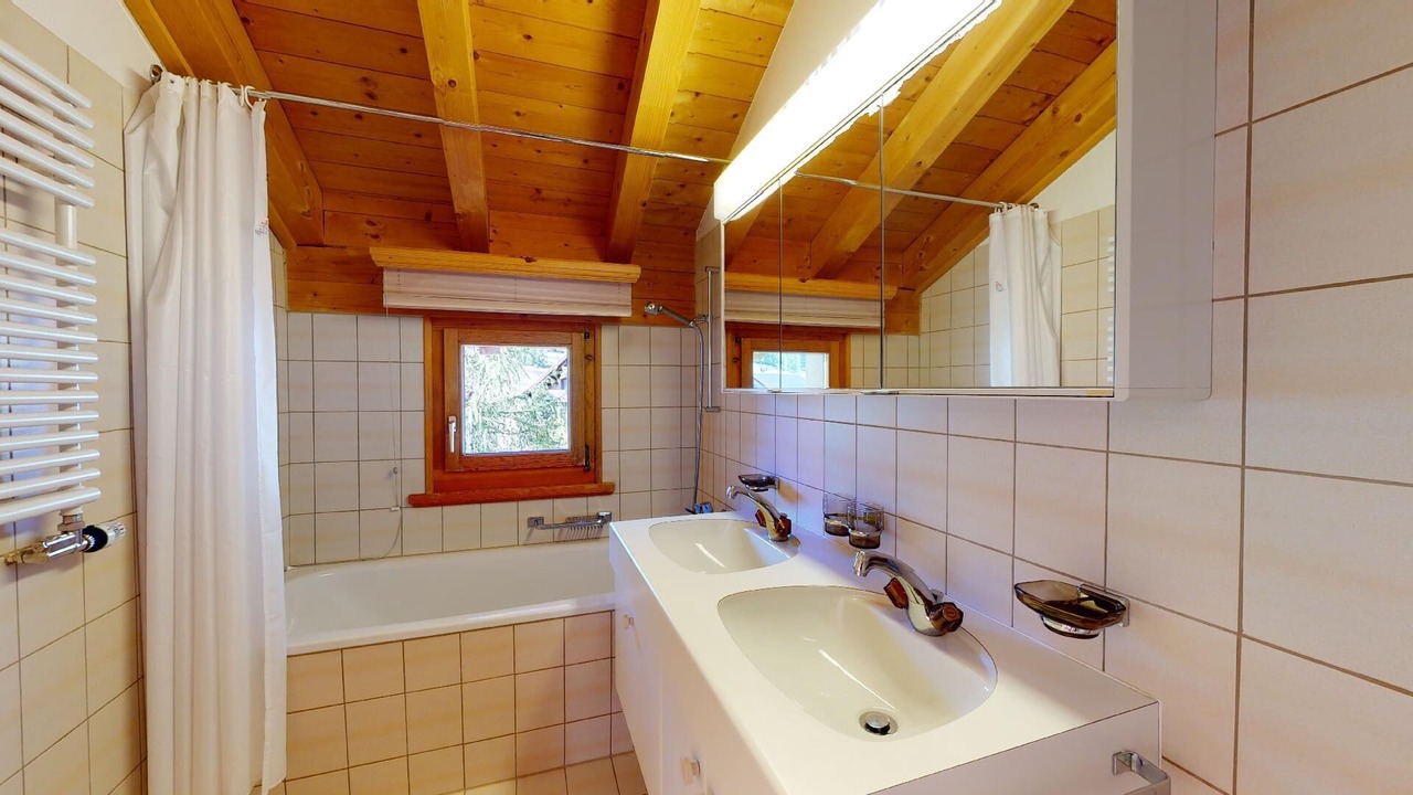Photo of Bathroom in Bever
