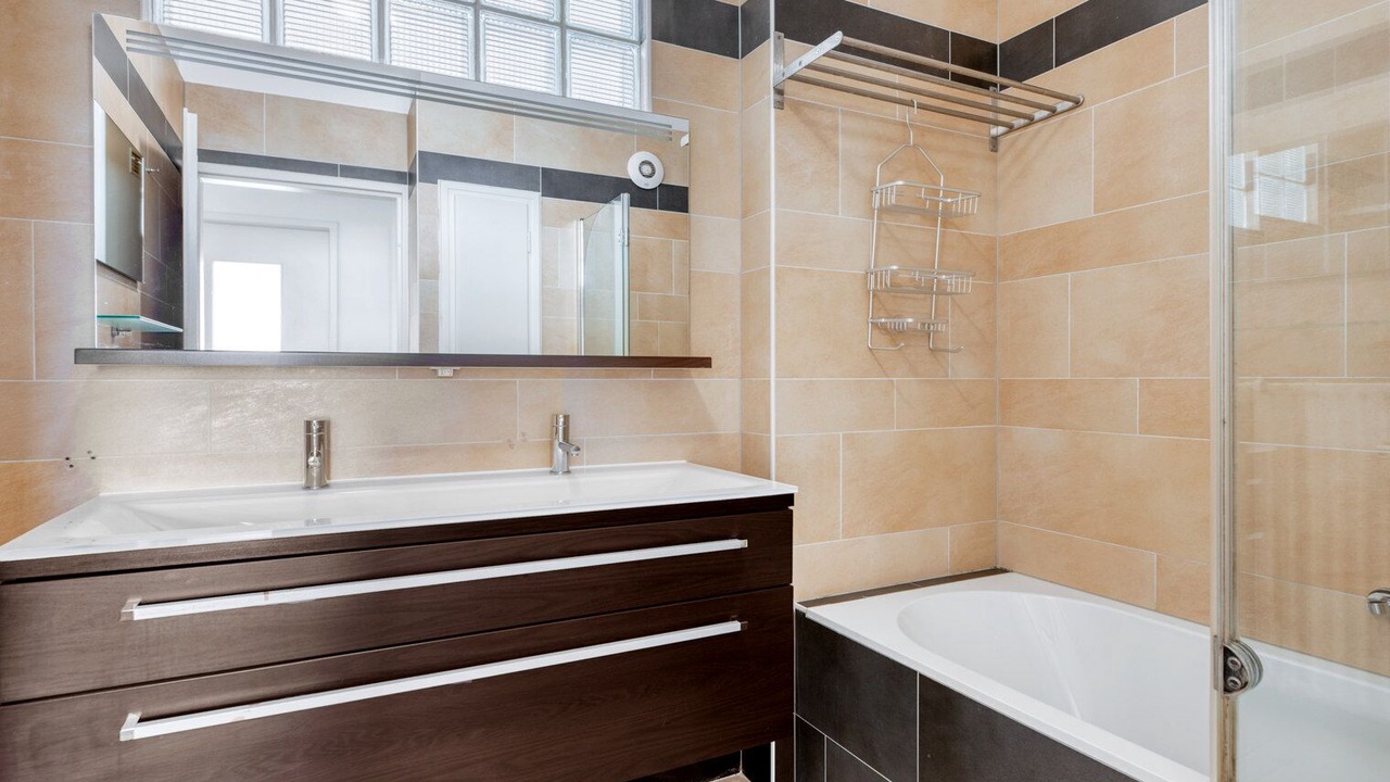 Photo of Bathroom in Limpertsberg