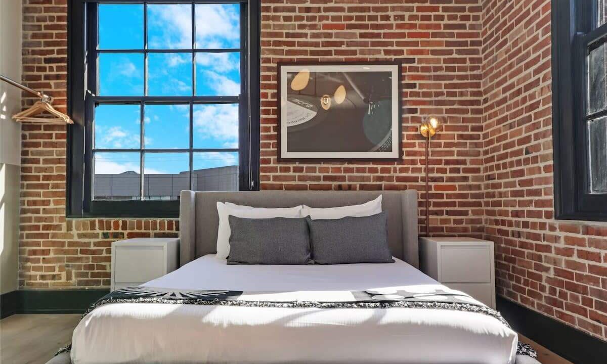 Photo of Others in Arts/Warehouse District