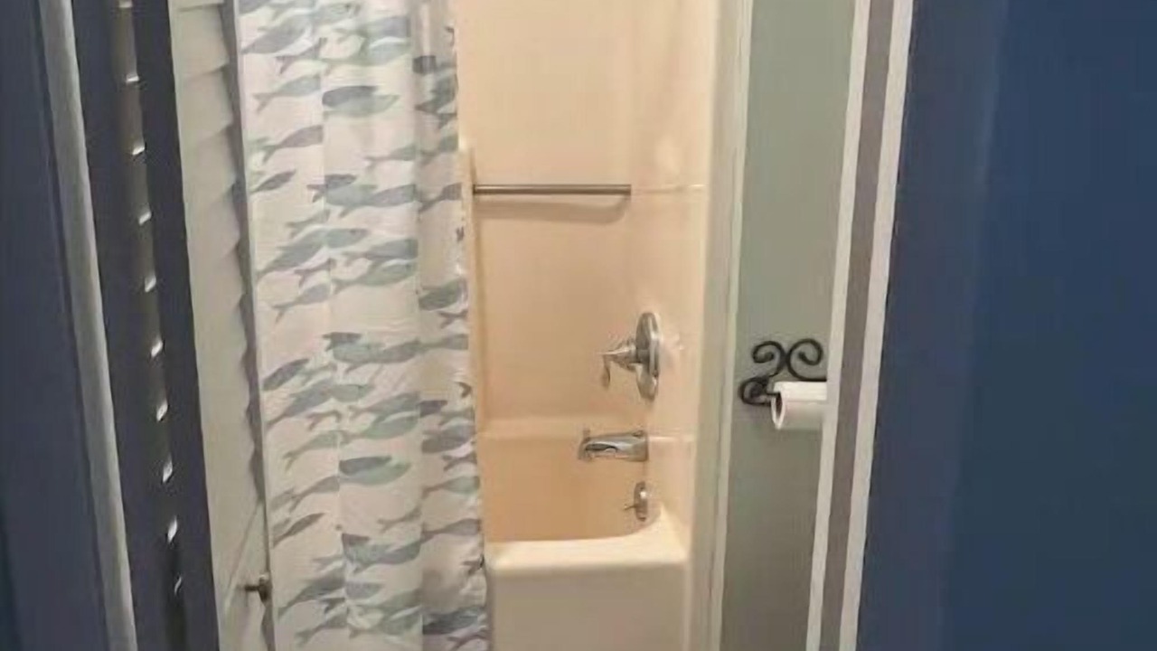 Photo of Bathroom in Oceanmarsh Subdivision