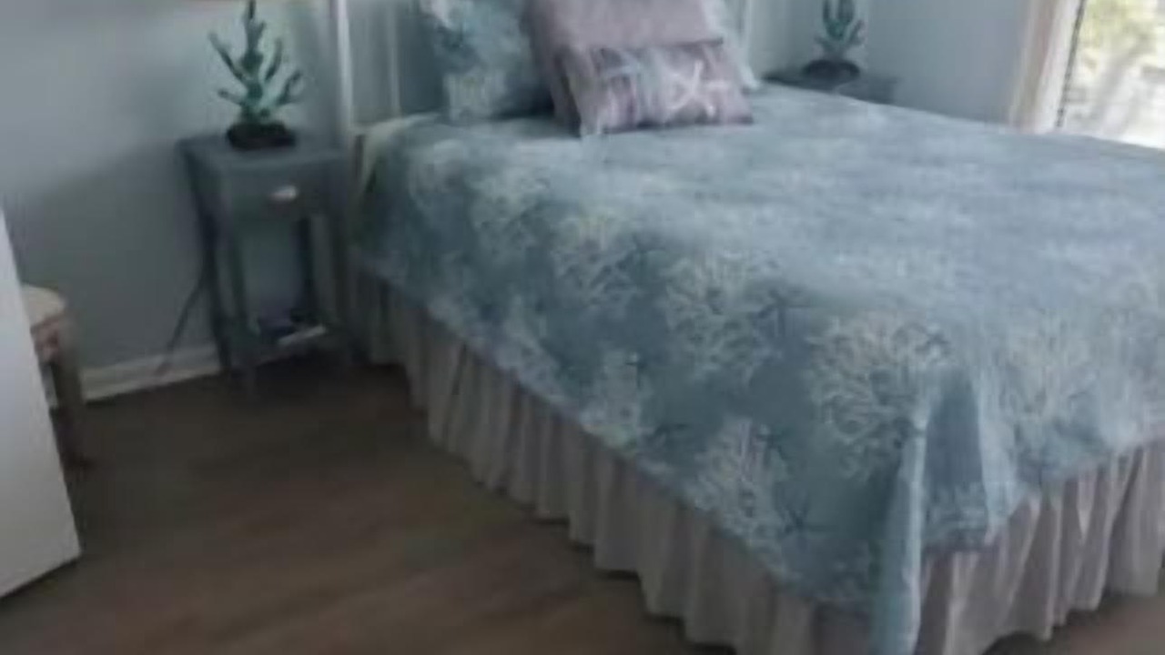 Photo of Bedroom in Oceanmarsh Subdivision