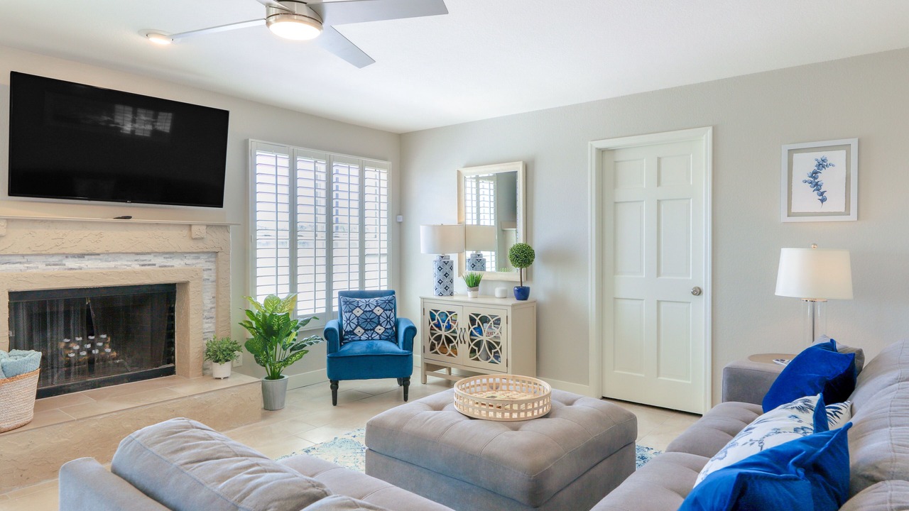 Photo of Livingroom in Foothills