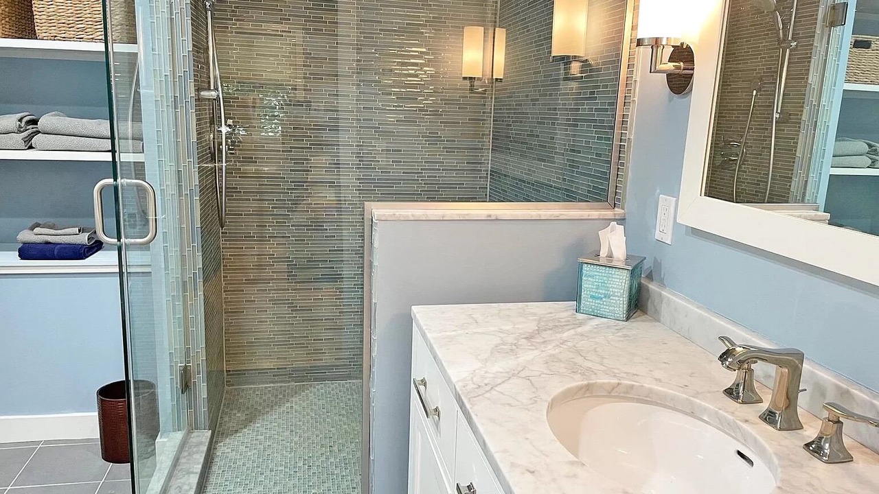 Photo of Bathroom in Warren