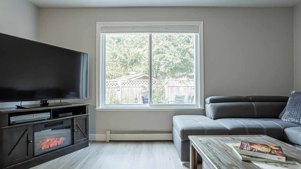 Photo of Livingroom in Maple Ridge