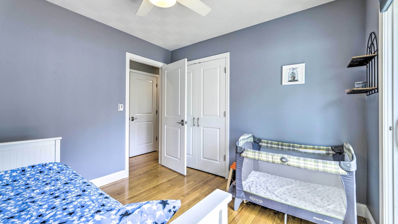 Photo of Bedroom in Old Saybrook
