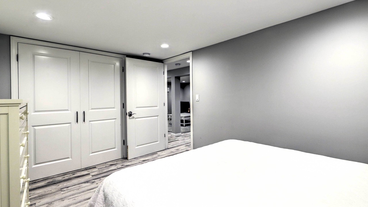 Photo of Bedroom in Old Saybrook
