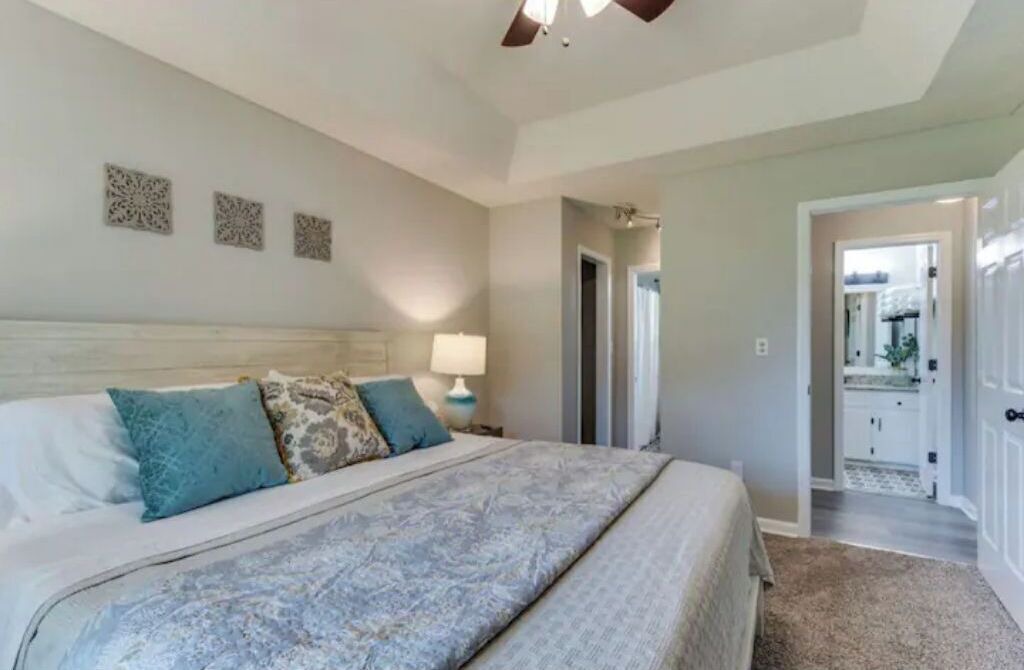Photo of Bedroom in Lewisburg