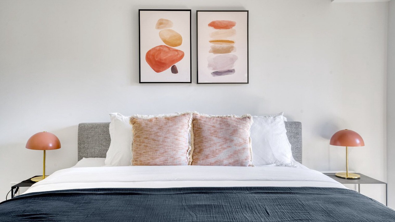 Photo of Bedroom in Sharon Heights
