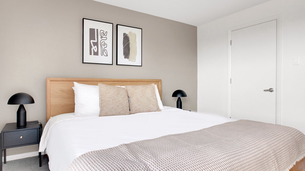 Photo of Bedroom in Near West Side