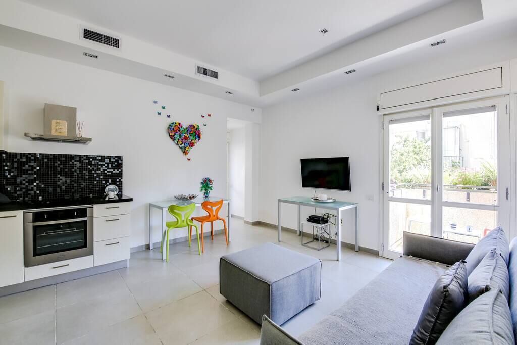 Photo of Livingroom in Old North