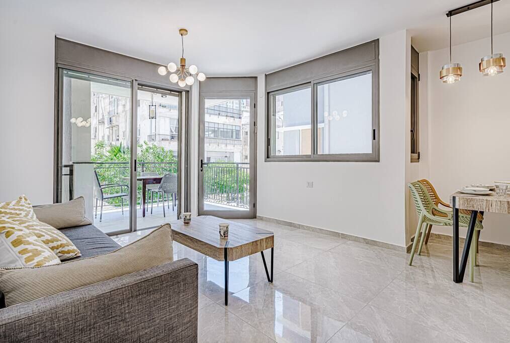 Photo of Livingroom in Kerem HaTeimanim