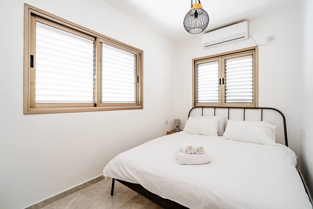 Photo of Bedroom in Kerem HaTeimanim