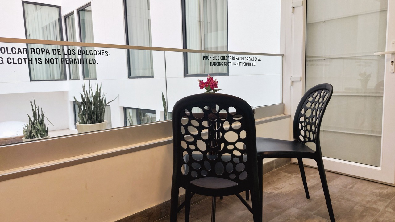 Photo of Patio Balcony in Leuro