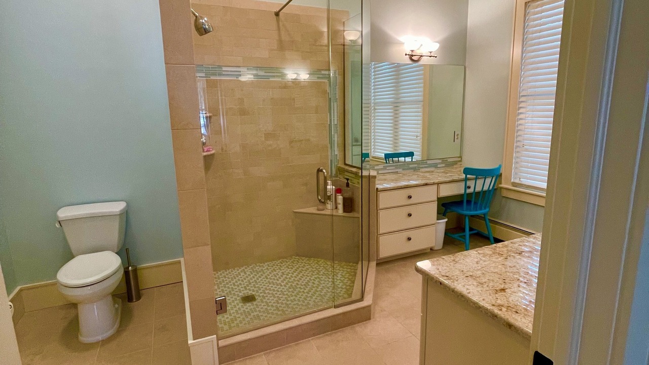 Photo of Bathroom in Frankfort