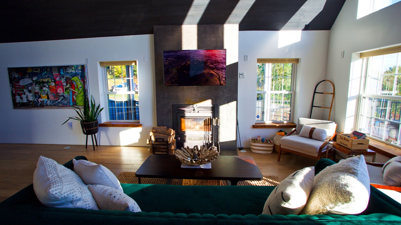 Photo of Livingroom in Parksville