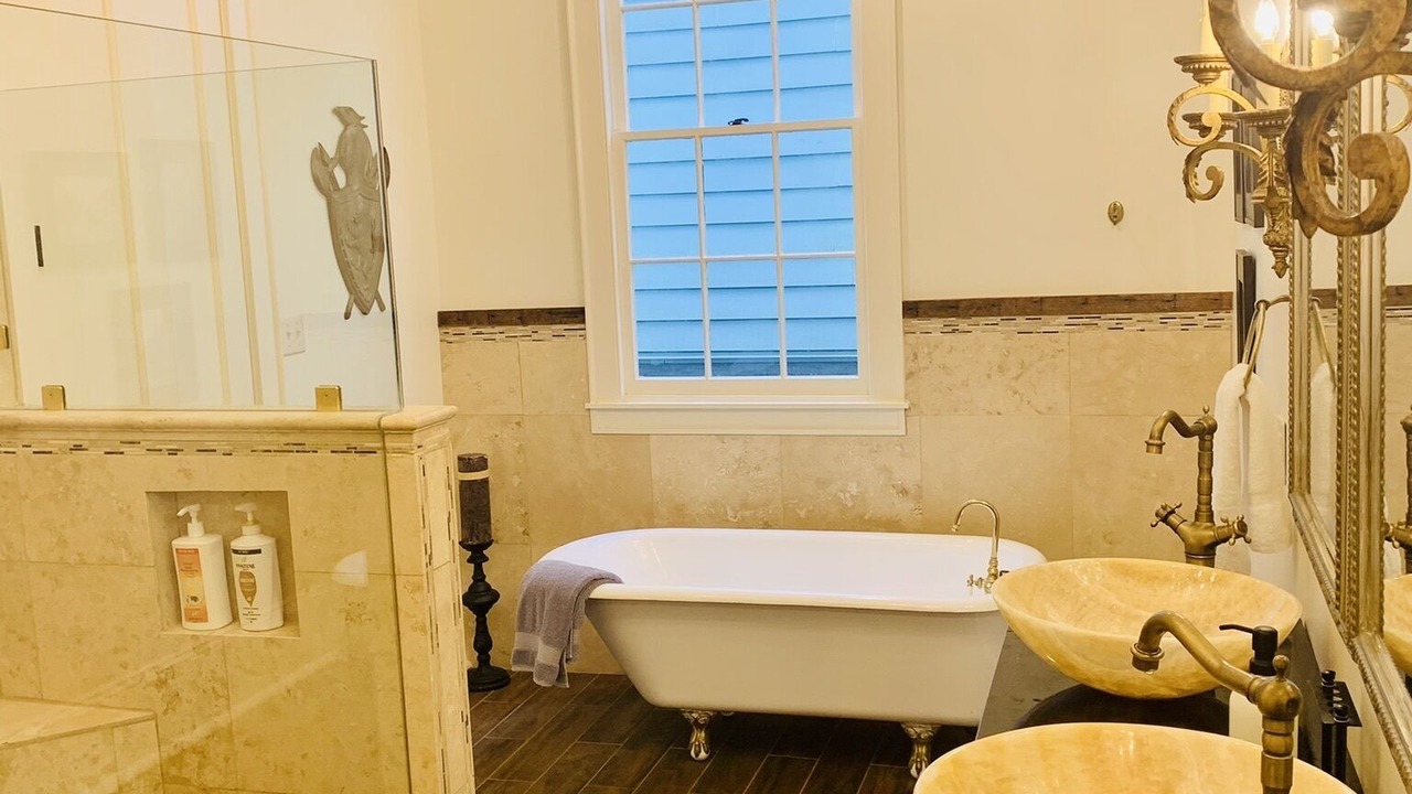 Photo of Bathroom in Treme