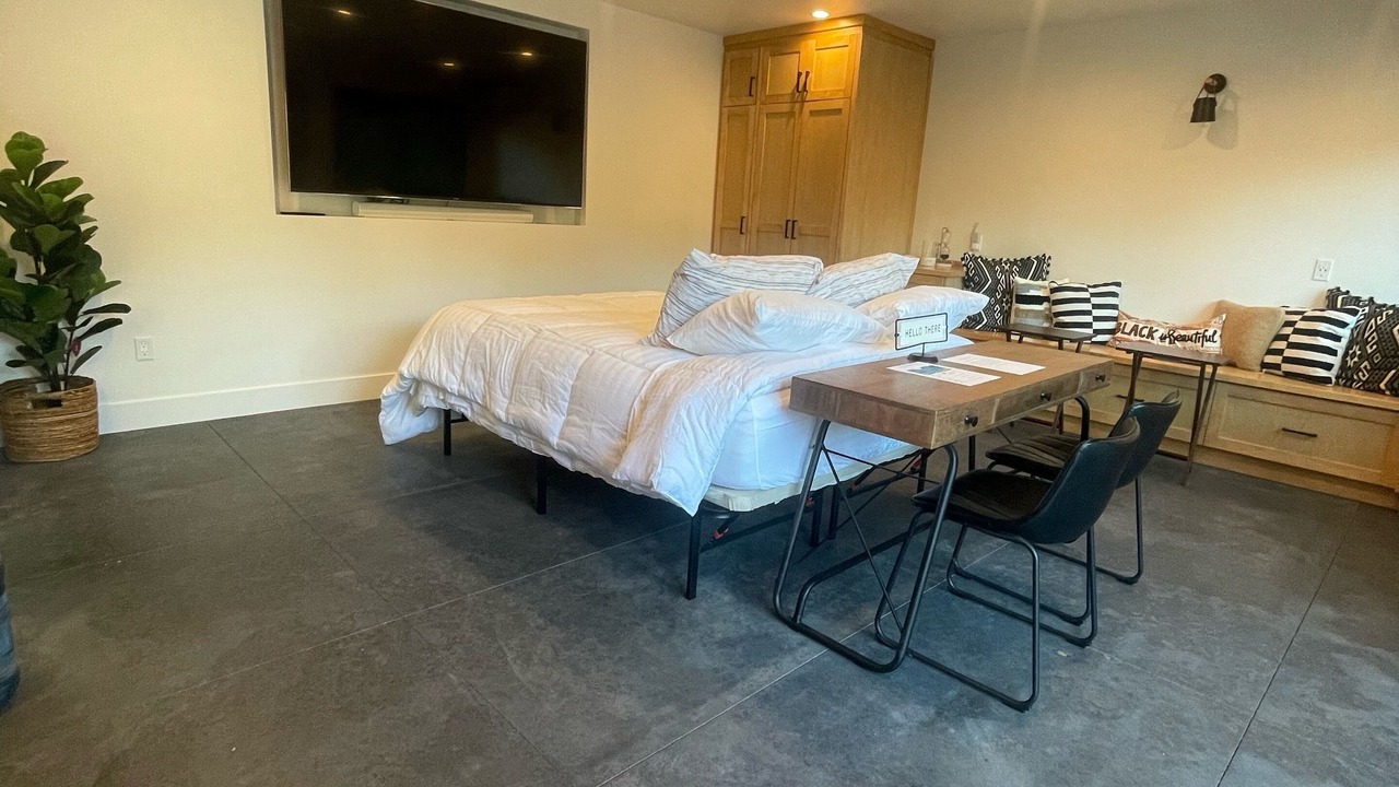 Photo of Bedroom in La Canada Flintridge