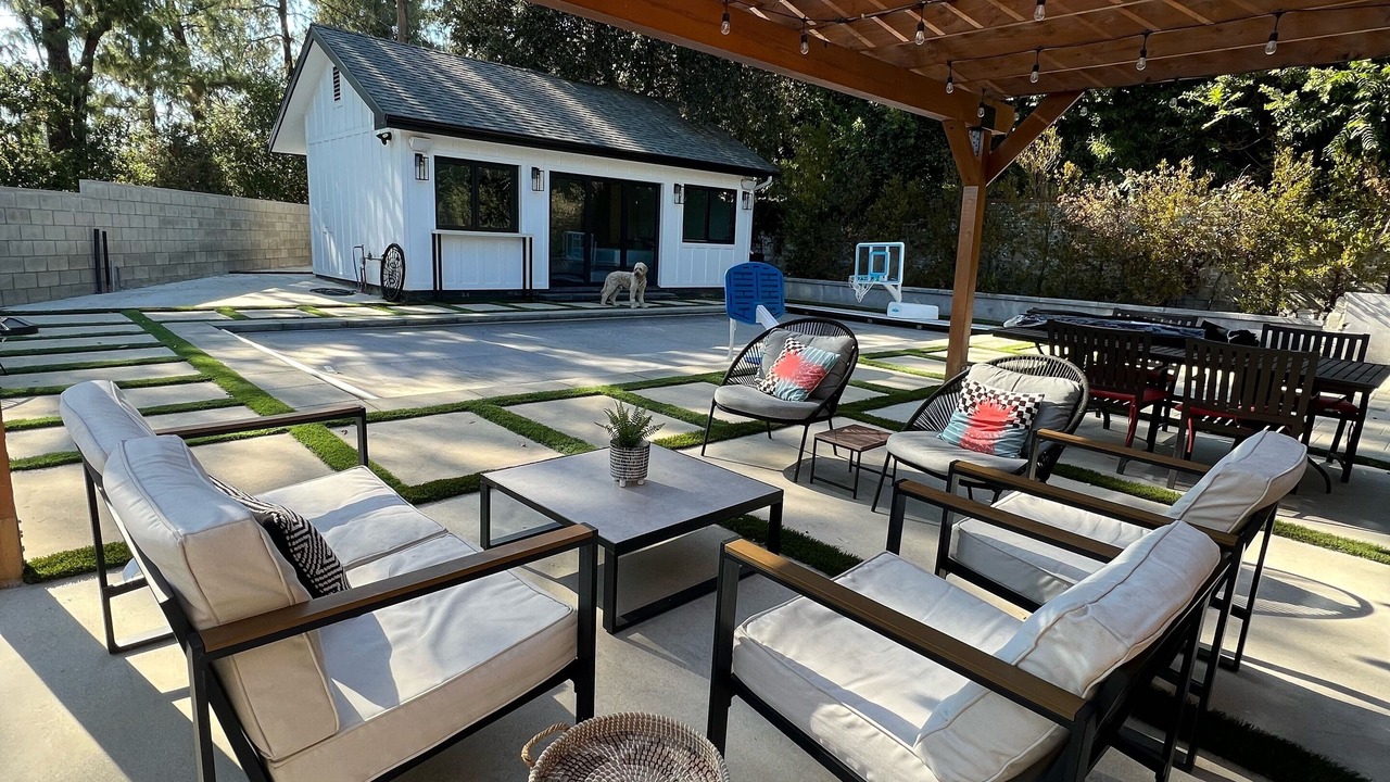 Photo of Patio Balcony in La Canada Flintridge