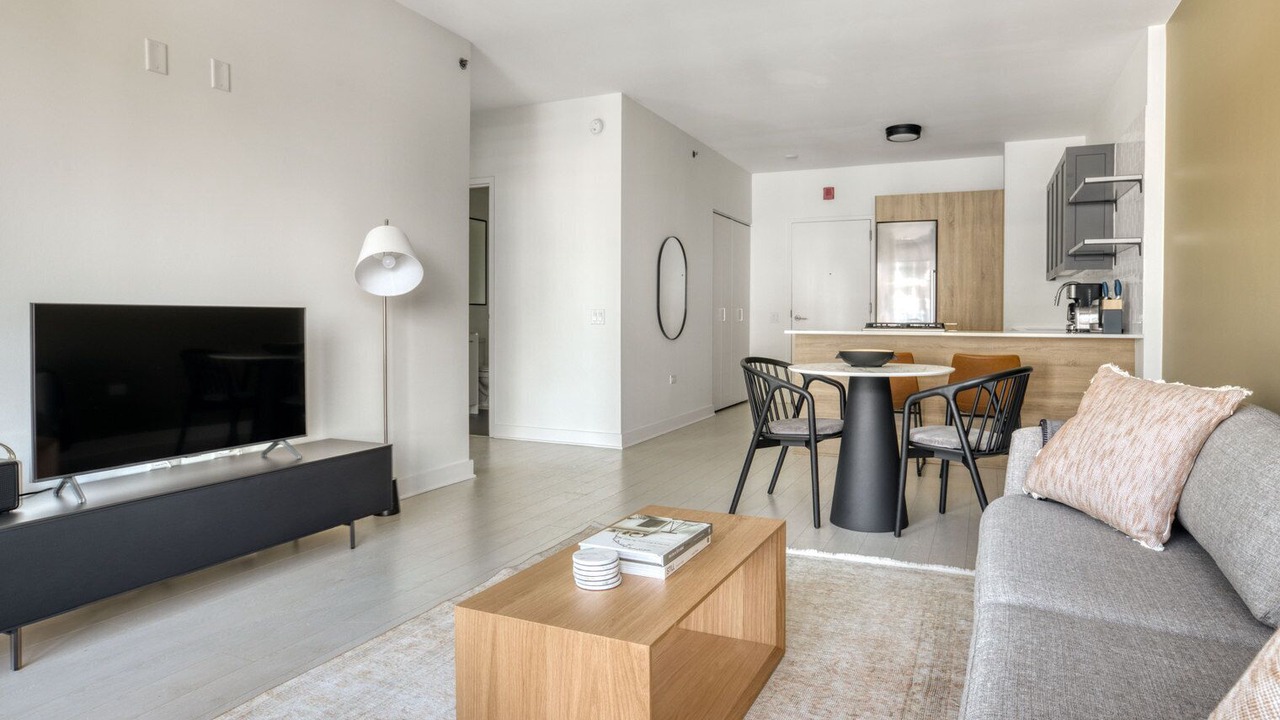 Photo of Livingroom in West Loop