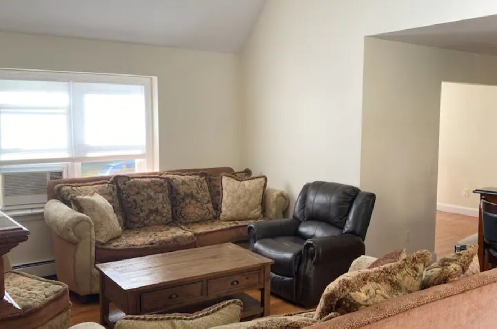 Photo of Livingroom in Westbrook