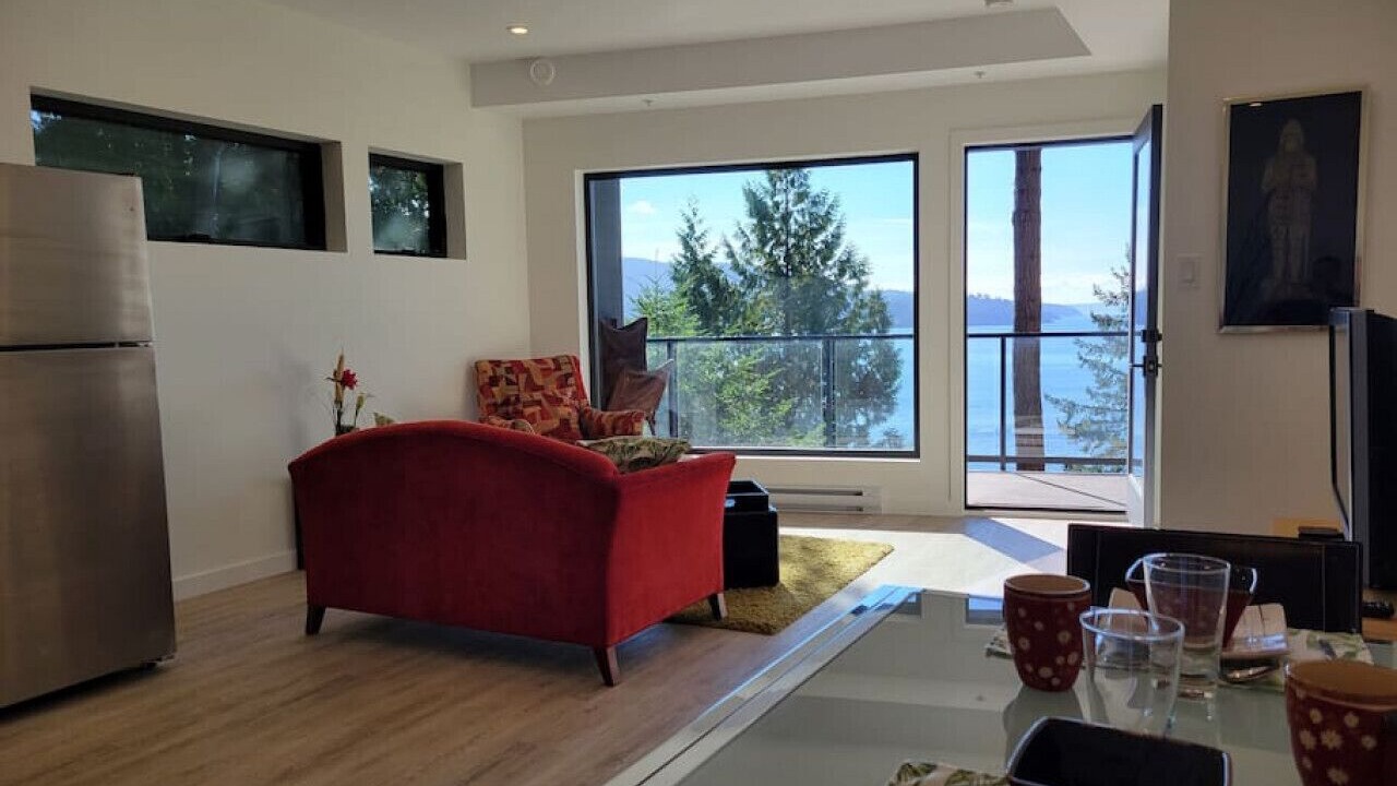 Photo of Livingroom in Bowen Island