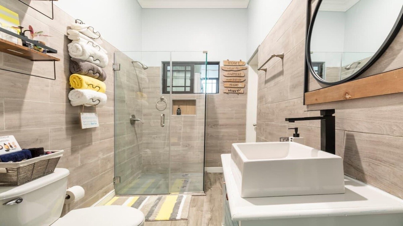 Photo of Bathroom in IronShore Estates