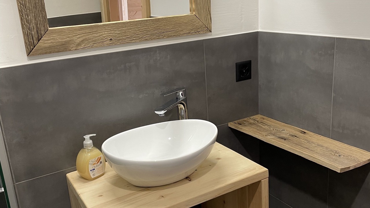 Photo of Bathroom in Mase
