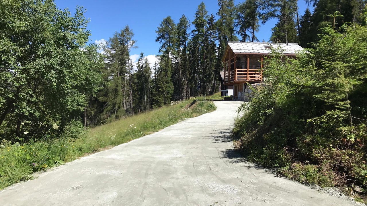 Photo of Outdoor in Mase