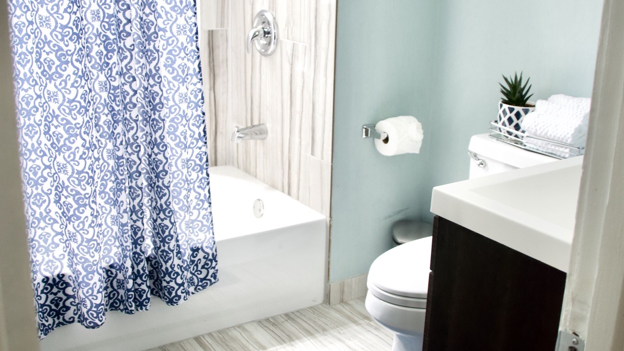Photo of Bathroom in Avondale