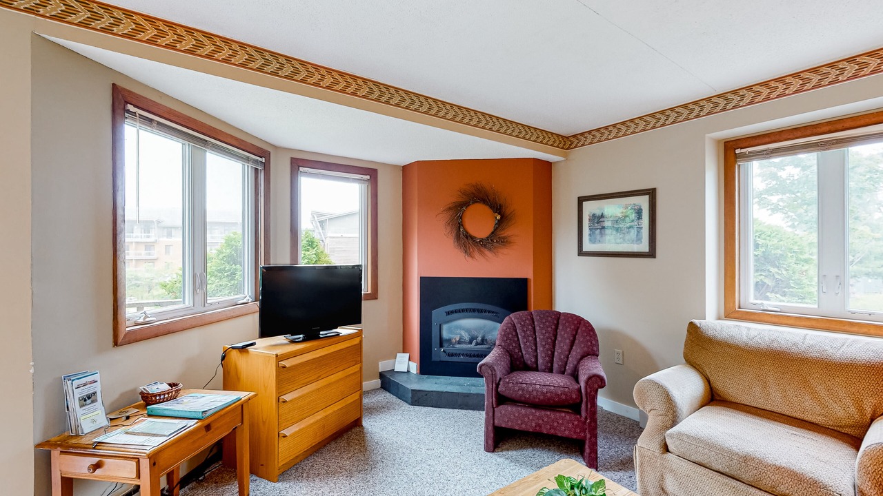 Photo of Livingroom in North Troy